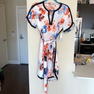 NWT DKNYC Floral Belted Shift Dress